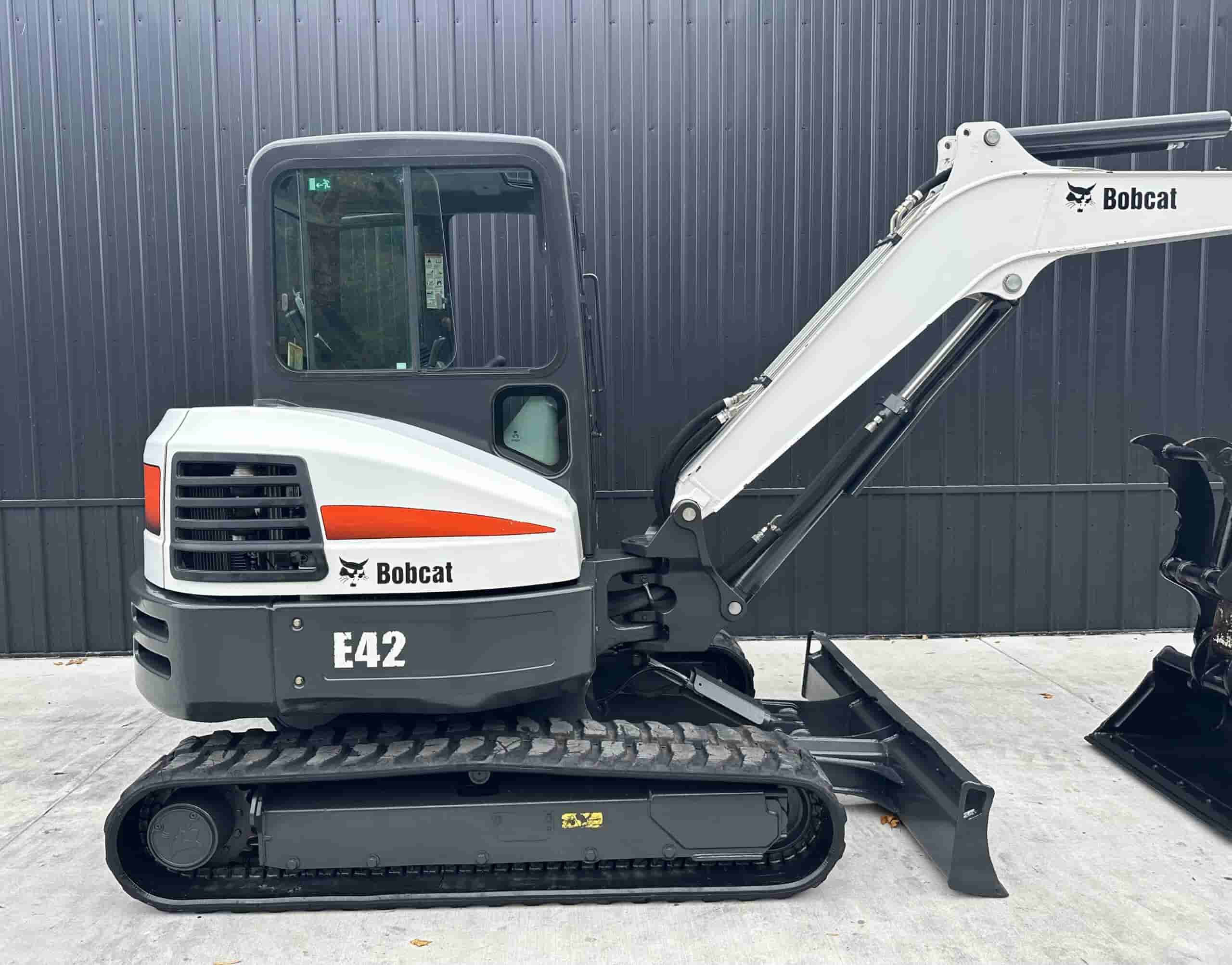 2015 BOBCAT E42
